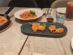 -必胜客(金鹰店)