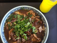 卤煮火烧-门框胡同百年卤煮(新街口店)