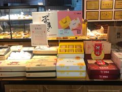 面包甜点陈列柜-百饼园(元洪城店)