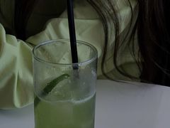 -UNI UNI(环亚凯瑟琳店)