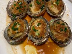 豆豉粉丝蒸鲍鱼-上海会馆(香港名都店)
