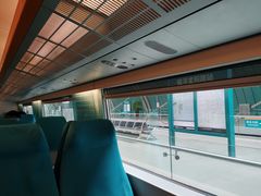 -龙阳路磁悬浮列车总站-停车场