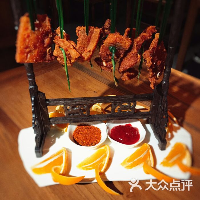 锦里音乐餐厅吊烧黄金骨图片-北京西餐-大众点评网