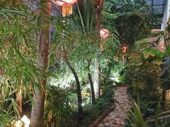 -老街坊美食汇(玉兰大街店)