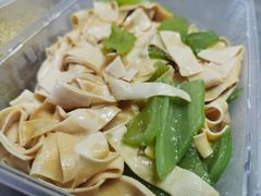 尖椒干豆腐-颜记私房菜(中海·寰宇天下A区店)