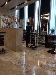 -AKOZO Beauty Salon