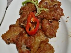 蒜香煎焗排骨-六婶西关小厨(光塔路店)