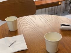 靠窗位-LilBee Coffee