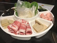 -鸡遇虾煲干锅火锅(小寨金莎店)