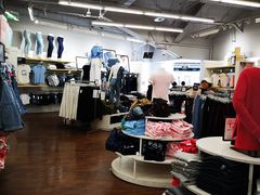 -GAP(王府井奥莱·香江小镇店)