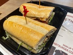 -The Habit Burger Grill 哈比特汉堡(爱琴海店)