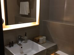 -全季酒店(上海徐家汇宜山路店)
