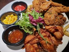炸鸡拼盘-机器人火炉披萨(爱琴海店)