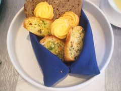 餐前面包-青岛遇见米兰(八大关店)