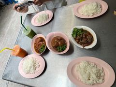 -Kha Mu Charoensang(Silom)