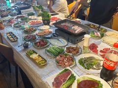 -玩坞轰趴馆·户外团建聚会主题生日派对馆(世豪广场店)