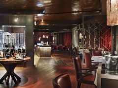大堂-郑州绿地JW万豪酒店The Grill烤汇扒房