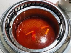 -龍歌自助小火锅(市南金茂湾店)