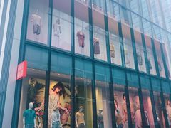 -优衣库(深圳万象天地旗舰店)