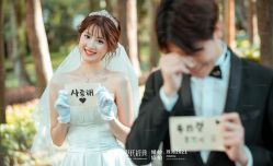 -现代经典婚纱摄影