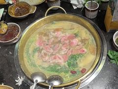 -顶顶汤火牛排火锅·经典铜锅涮肉