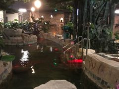 -泉城欧乐堡戏水湾艺术养生温泉