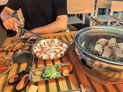 -叽叽扎扎烤肉场(生态城万达店)