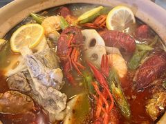 -聚汇三少·龙虾·中餐厅(莫邪路新天地店)