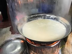 -云南大锅豆浆店