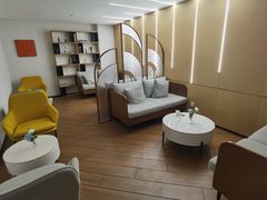 -上海宝信宝马4S店