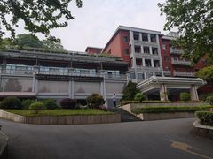 -西湖华北饭店-停车场