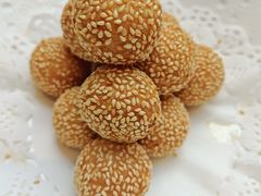 莲蓉芝麻球-卫鼎轩·曹公馆(鼓楼店)