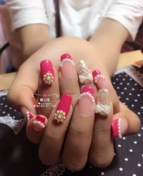 -睫乐园•睫公馆•美睫美甲沙龙