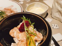 凤梨虾球-穹六人间 people 6(岳阳路店)