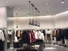 -URBAN REVIVO(七宝领展广场店)