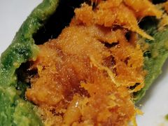 艾叶咸蛋黄肉松青团-王家沙点心店(南京西路总店)