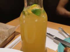 -菲滋意式餐厅(海宁银泰城店)