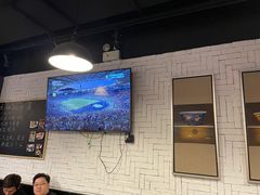 大堂-長壹旋转烤吧 农家鸡火锅