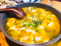 -东家小院金汤酸菜鱼(南阳路店)