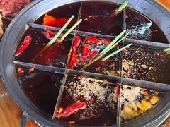 -正南齊北重庆老火锅(光华村直营店)