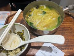 枸杞菌子土鸡汤手工粉-小满手工粉(上海月星环球港店)