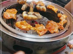 -围炉肉舍•炭烤活鳗•丹东海鲜烤肉(步行街店)