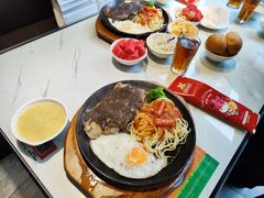 -豪享来中西餐厅(延安东路店)