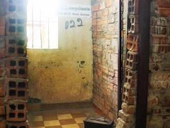 -吐斯廉屠杀博物馆