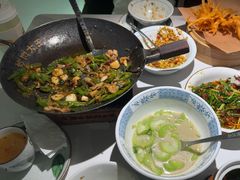 -费大厨辣椒炒肉(高铁吾悦广场店)