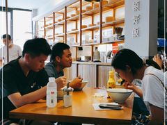 -村外有星光小食铺(长嘉汇店)