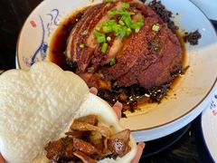 梅菜扣肉夹饼-湘味·鱼头王(上夼美食街店)