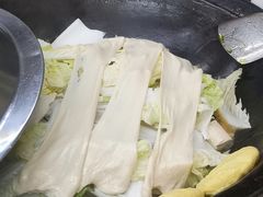 -屯老二农家铁锅炖·行业领军者(梅江店)