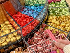 -Laderach 莱德拉(上海环贸iapm店)