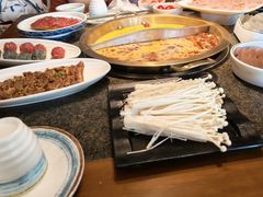 -小天鹅火锅·一线江景洪鼎旗舰店(洪崖洞店)